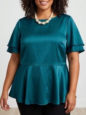 TORRID Deep Green Satin Finish Peplum Style Blouse Plus size 0X